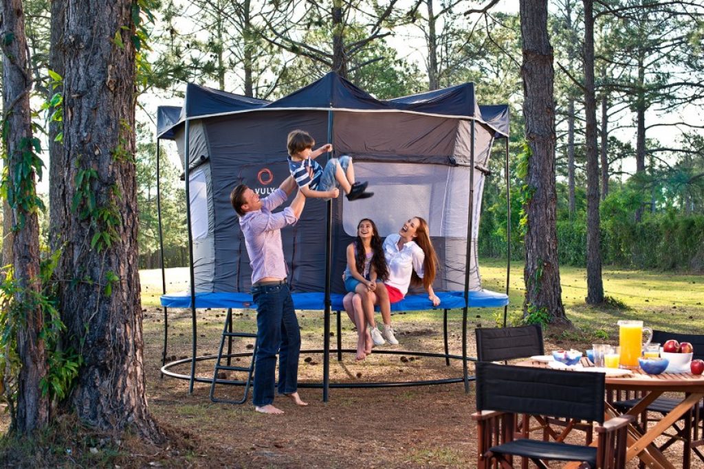 5 Best Trampoline Tents — Transform Your Trampoline into a Kids' Summer House!