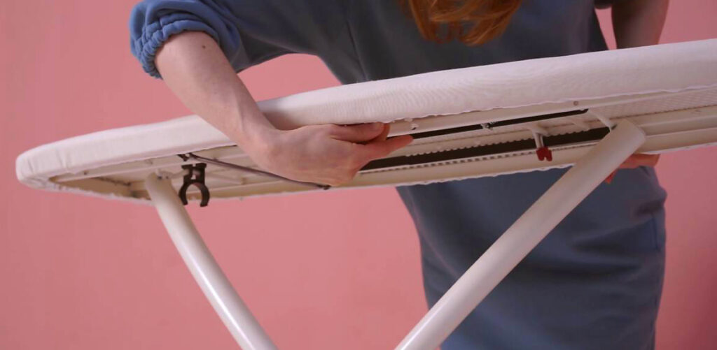 How to Close an Ironing Board: Easy to Follow Instructions
