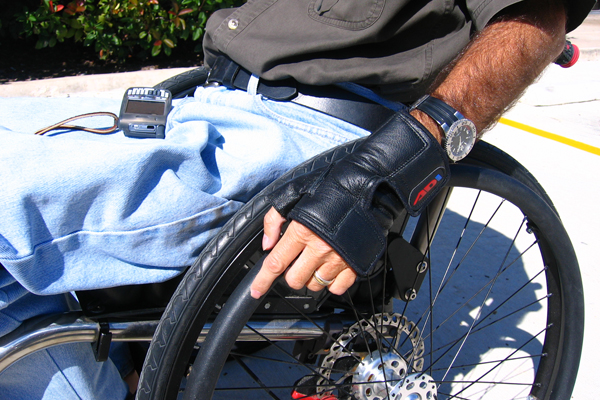 6 Best Wheelchair Gloves – Excellent Protection for Your Hands