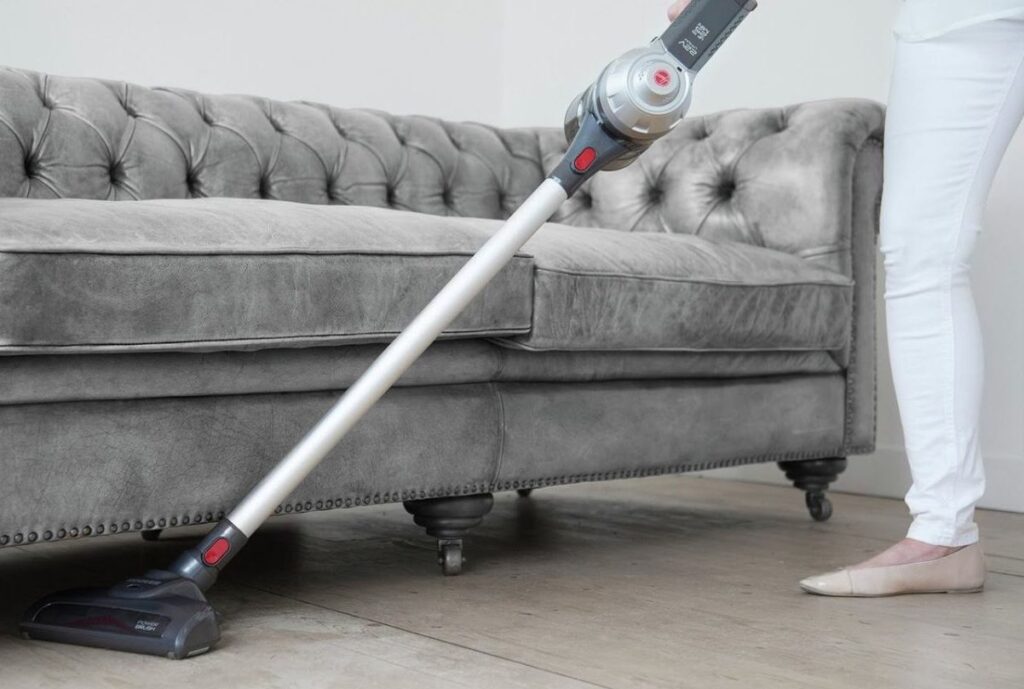 5 Best Vacuums Under $500- Clean Your House and Save the Money